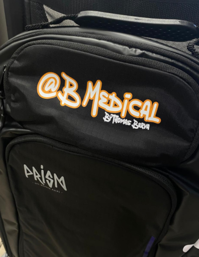 Sac floqué AB Médical @bmédical sac fauteuil roulant logo marquage personnalisé